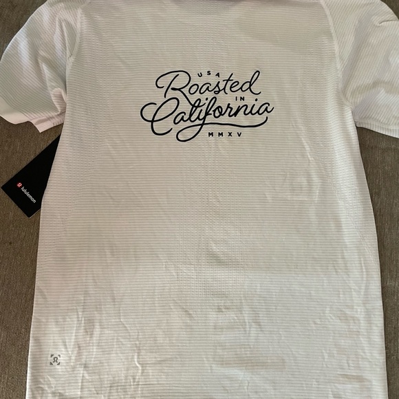 LULULEMON Men's Short Sleeve Vent Tech Shirt, NWT, Medium - Picture 4 of 6